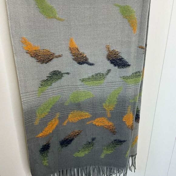 Crois Ios Womens Fall Leaves Autumn Scarf Wrap Gray Gold Brown Fringe 27x72 - Picture 5 of 12
